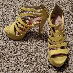 Quest heels
